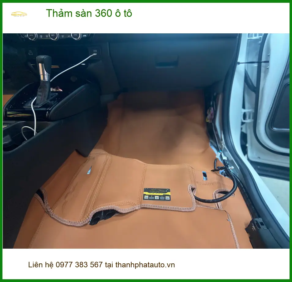 Chị Thảo lắp thảm sàn 360 ô tô cho Honda CRV tại Quận Bình Thạnh để nội thất luôn sạch đẹp ảnh thực tế 2