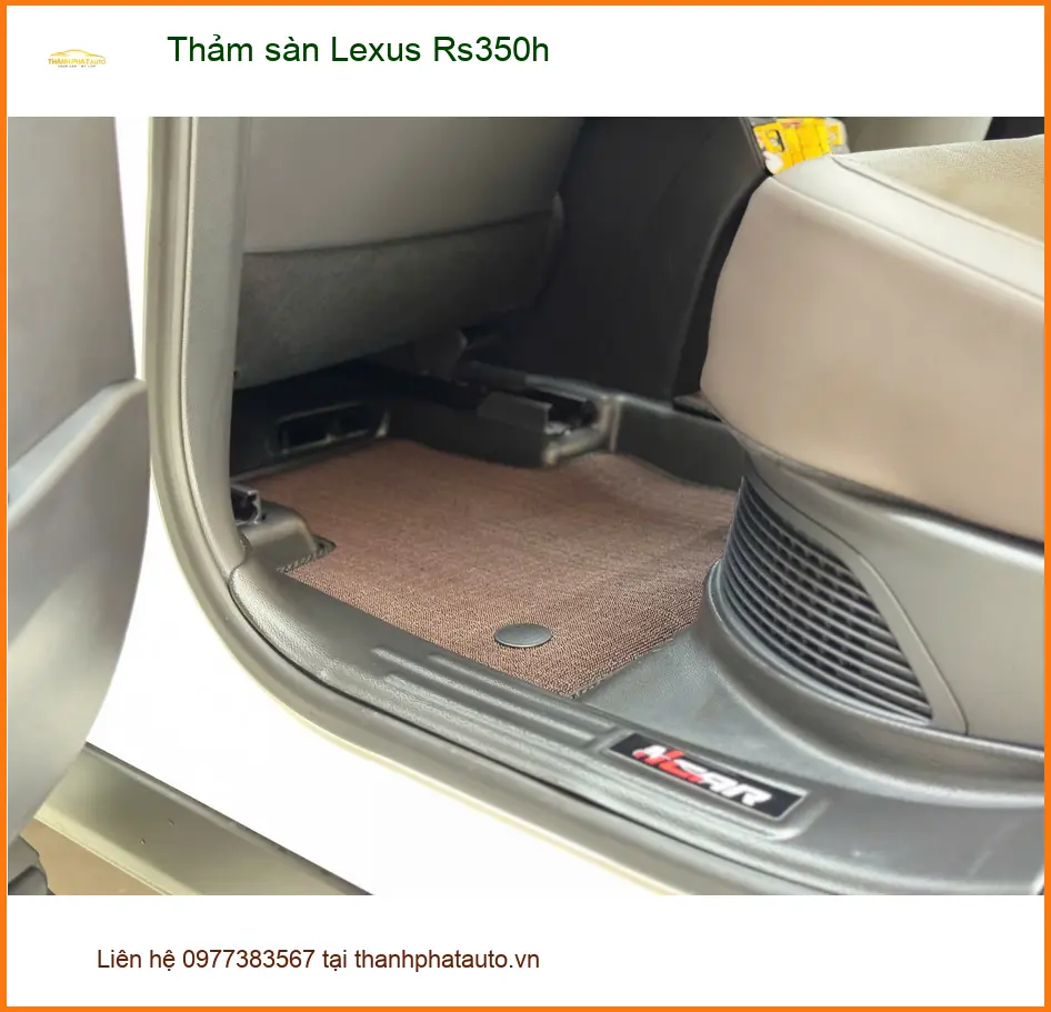 Anh Huy lắp thảm sàn Lexus Rs350h tại Quận 9 để xe luôn sạch sẽ ảnh thực tế 2