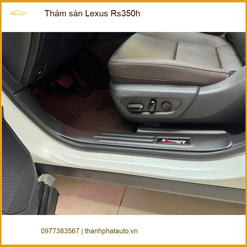 Anh Khang cần thảm sàn Lexus Rs350h tại Quận 8 để bảo vệ sàn xe ảnh thực tế 3