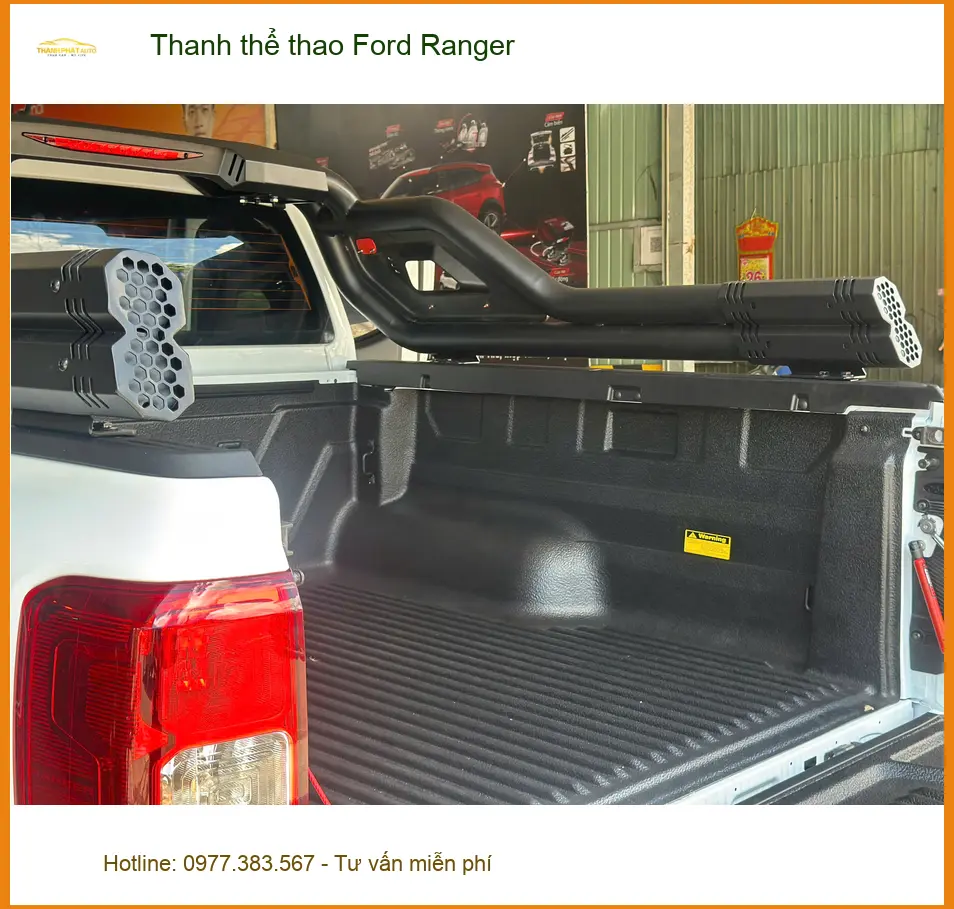Anh Tùng lắp thanh thể thao Ford Ranger tại Quận Thủ Đức để xe trông cứng cáp hơn