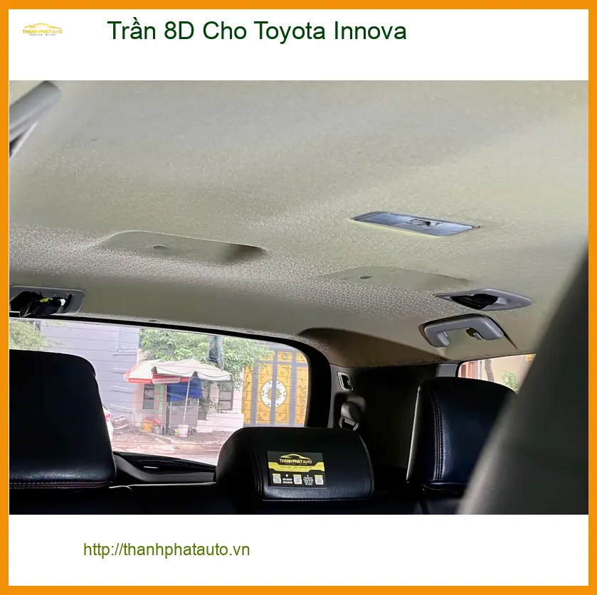 Chị Minh Thư bọc trần 8D cho Toyota Innova tại Bình Chánh để xe sang trọng hơn