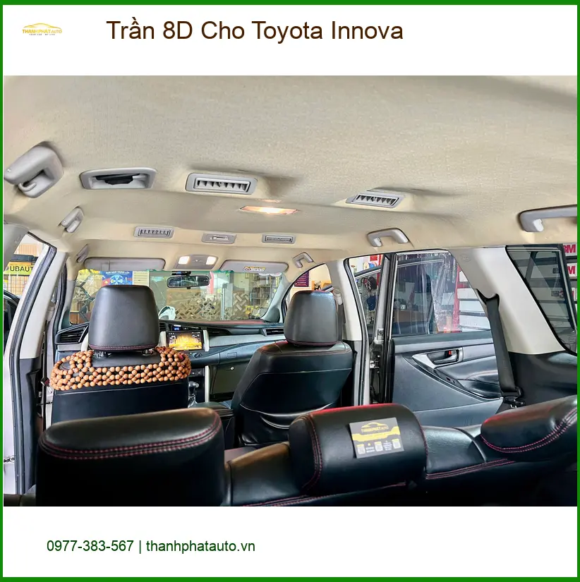 Chị Minh Thư bọc trần 8D cho Toyota Innova tại Bình Chánh để xe sang trọng hơn ảnh thực tế 3