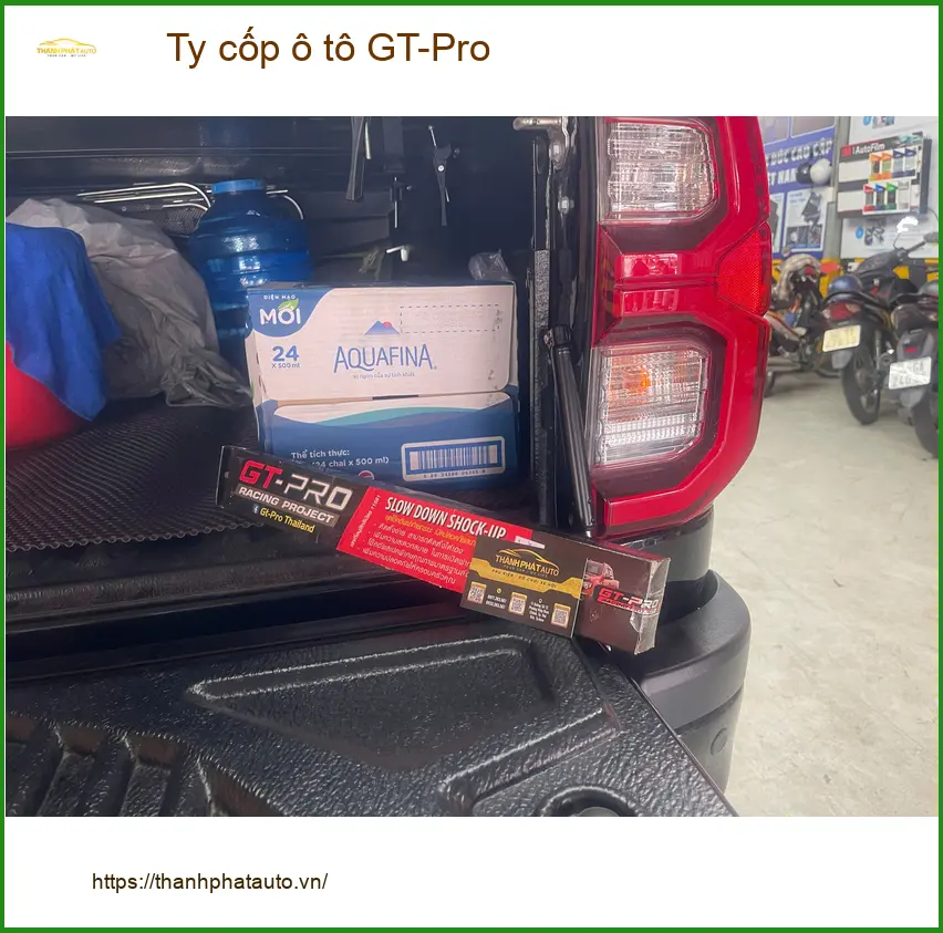 Anh Minh lắp Ty cốp ô tô GT-Pro cho Hyundai Santa Fe tại Thủ Đức