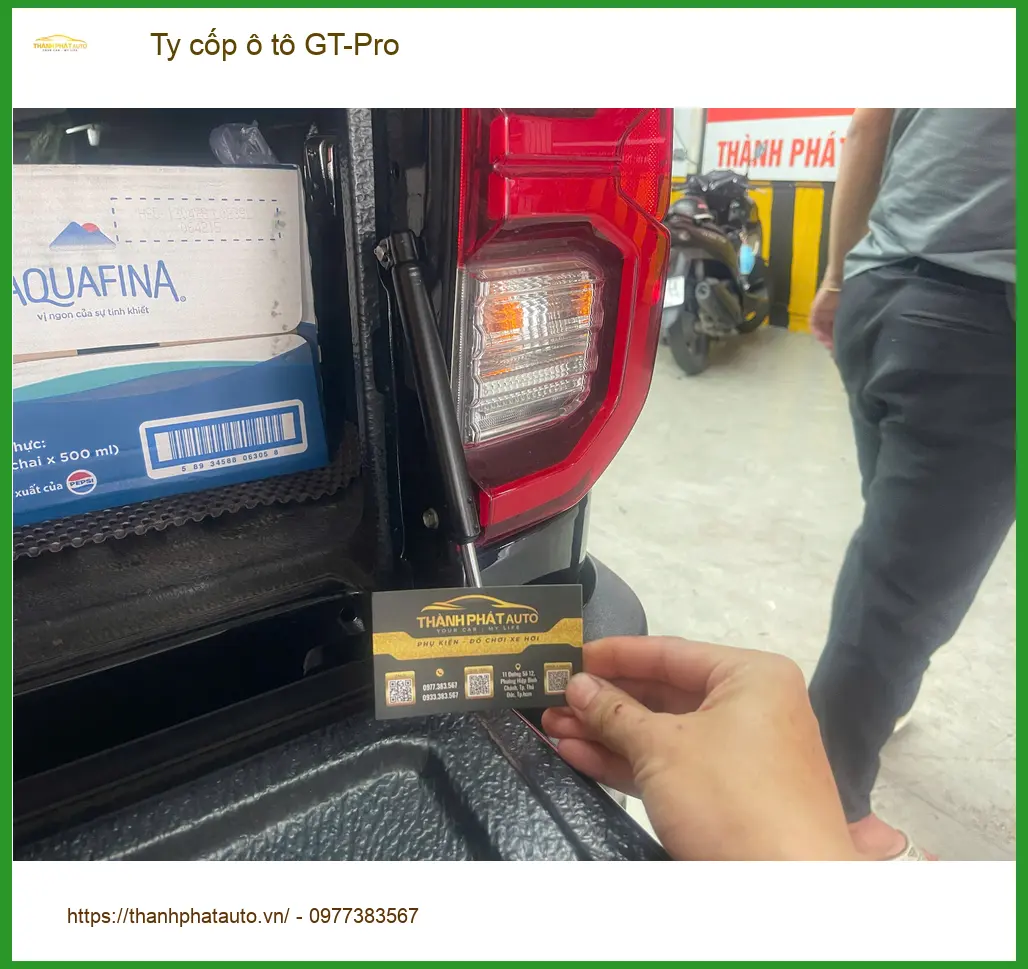 Anh Minh lắp Ty cốp ô tô GT-Pro cho Hyundai Santa Fe tại Thủ Đức ảnh thực tế 2