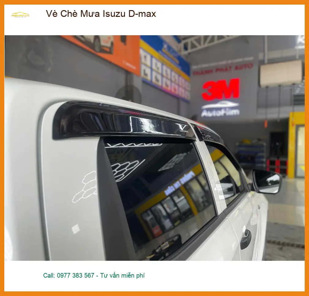 Chú Phước lắp vè che mưa Isuzu D-max tại Quận Tân Phú để xe luôn khô ráo ảnh thực tế 2
