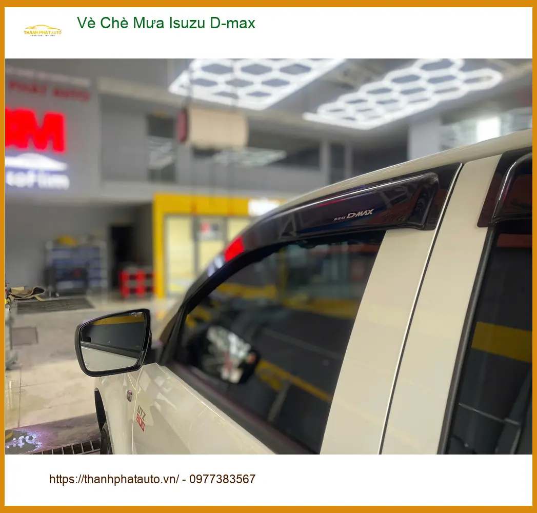 Anh Bách lắp Vè Chè Mưa Isuzu D-max tại Quận 8 chống hắt nước ảnh thực tế 3