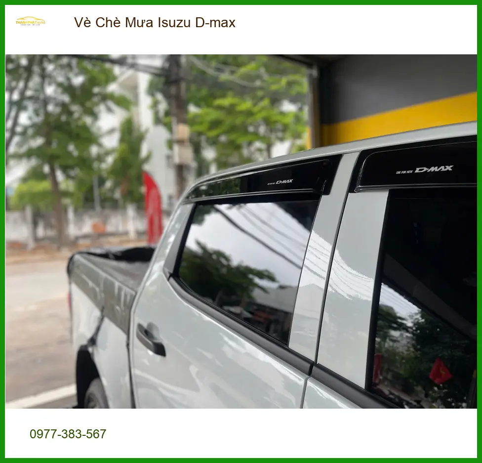 Anh Tùng lắp vè che mưa Isuzu D-max chính hãng tại Nhà Bè vì xe thường xuyên đậu ngoài trời ảnh thực tế 2