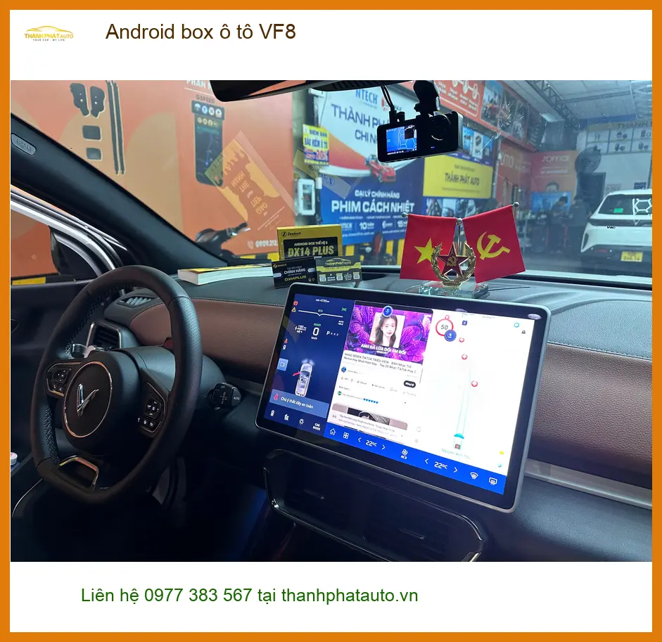Chị Mai lắp Android box ô tô cho VF8 tại Gò Vấp để có giải trí đa dạng. ảnh thực tế 5