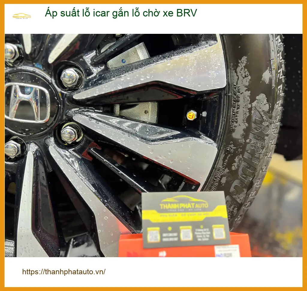 Anh Tấn lắp cảm biến áp suất lốp iCar gắn lỗ chờ xe BRV Quận 3 ảnh thực tế 3