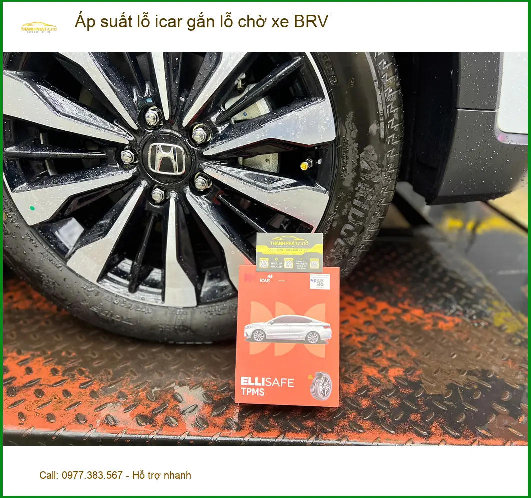 Chú Lâm gắn áp suất lốp iCar lỗ chờ cho Honda CRV ở Củ Chi để an toàn hơn ảnh thực tế 4