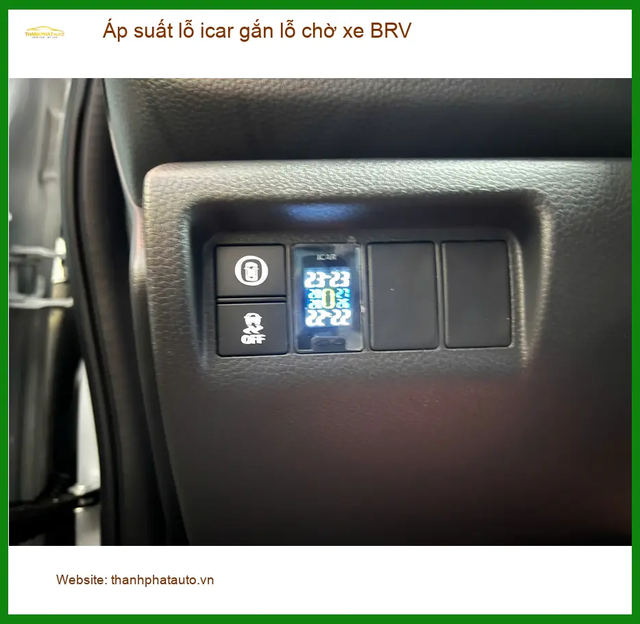 Anh Dũng lắp cảm biến áp suất lốp iCar gắn lỗ chờ xe BRV Quận 2 an toàn hơn ảnh thực tế 4