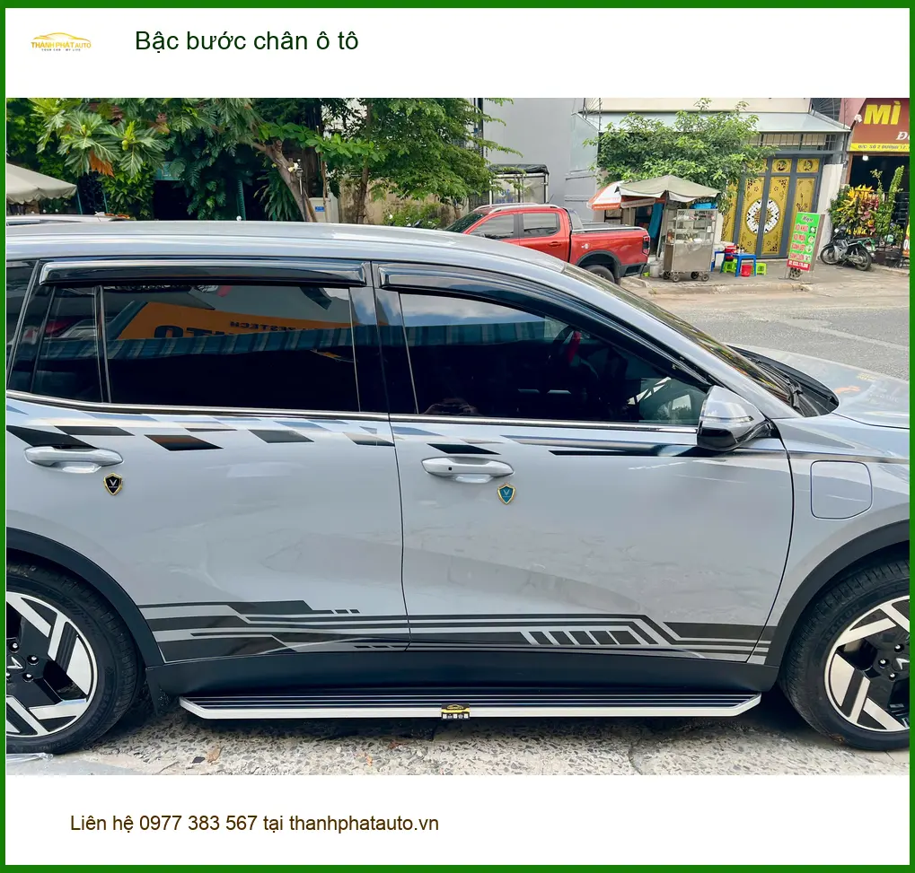 Anh Cường lắp bậc bước chân ô tô Ford Everest tại Quận 12 cho gia đình ảnh thực tế 3