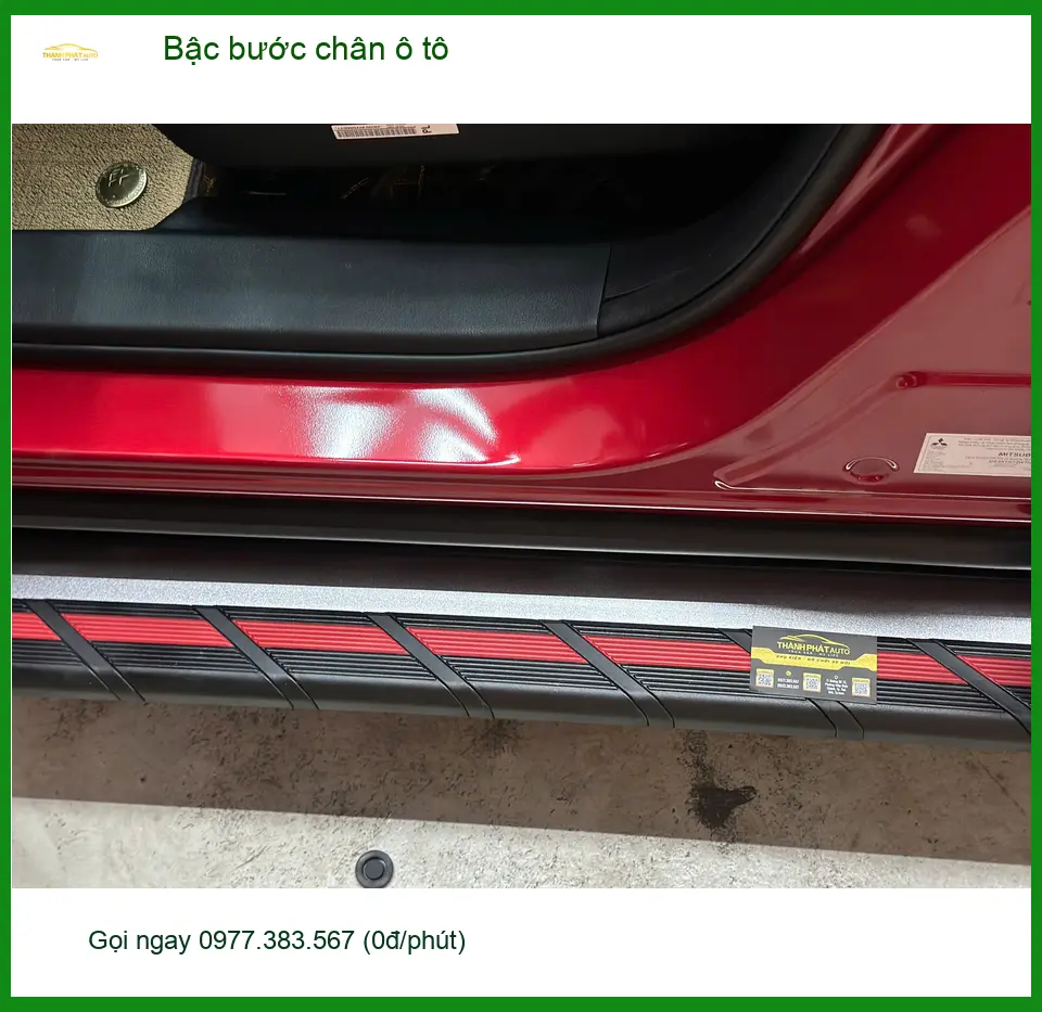 Anh Khôi lắp bậc bước chân ô tô cho Toyota Camry tại Quận 12 để gia đình dễ sử dụng ảnh thực tế 4