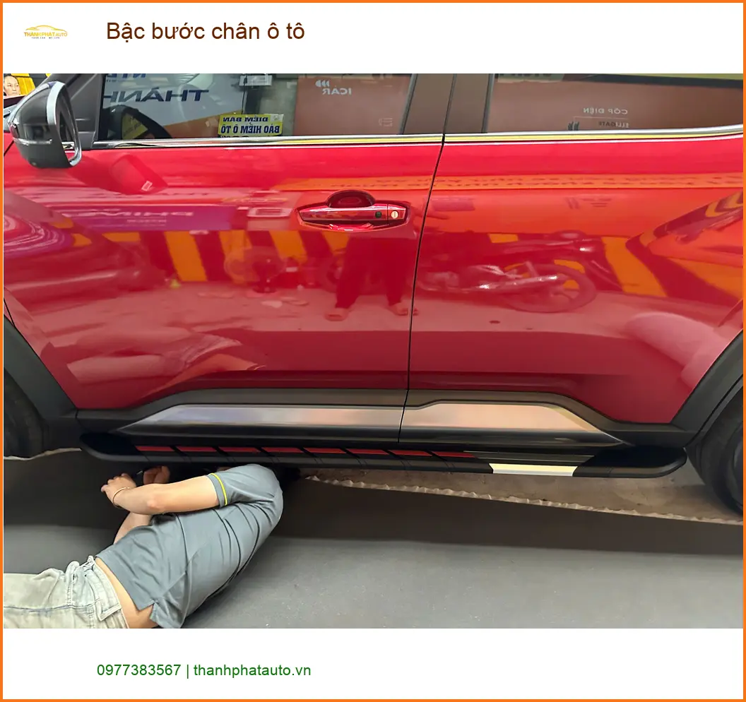 Chị Thảo lắp bậc bước chân ô tô cho Hyundai Santa Fe tại Quận Huyện Hóc Môn ảnh thực tế 2