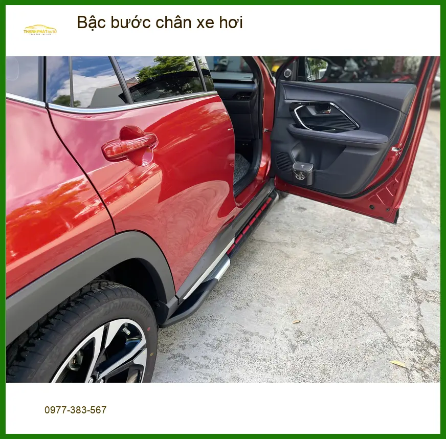 Chị Thảo lắp bậc bước chân xe hơi Kia Sorento tại Quận 1 cho xe thêm an toàn ảnh thực tế 4