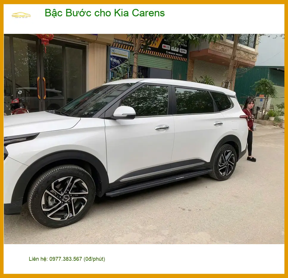 Anh Trọng lắp bậc bước cho Kia Carens tại Cần Giờ, giúp gia đình lên xuống tiện lợi