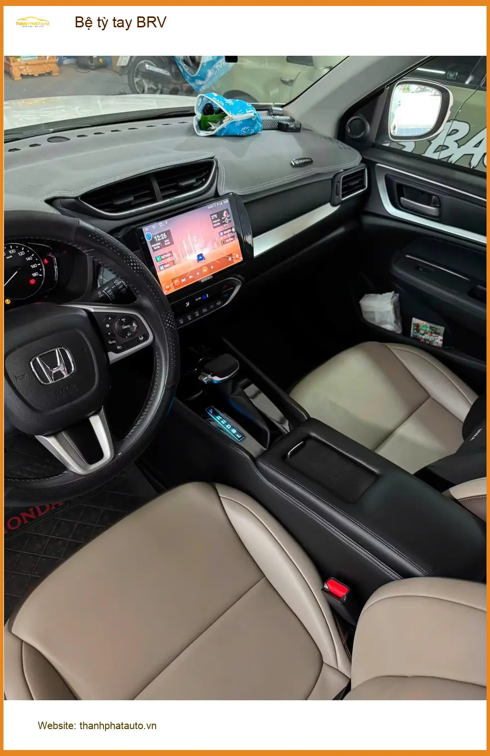 Anh Trường lắp bệ tỳ tay Honda BRV tại Quận Bình Tân để hành trình dài không còn mỏi tay