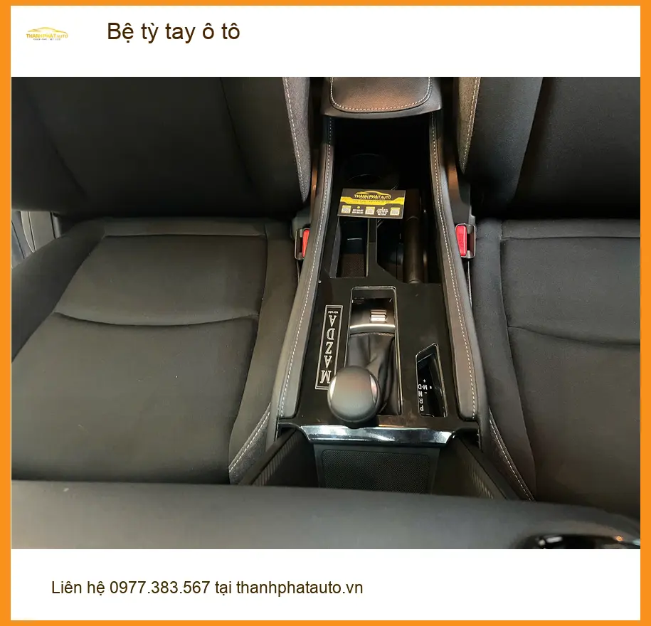 Anh Quang lắp bệ tỳ tay ô tô cho Hyundai Creta tại Quận 4 để lái xe đỡ mỏi