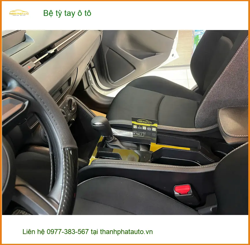 Anh Quang lắp bệ tỳ tay ô tô cho Hyundai Creta tại Quận 12 ảnh thực tế 4