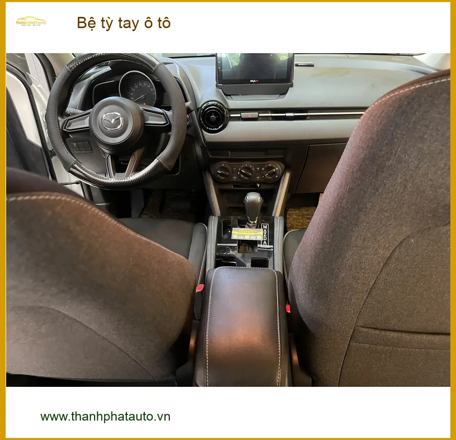 Cô Thuý lắp bệ tỳ tay ô tô Kia K3 cho chuyến đi xa ở Bình Tân đỡ mỏi ảnh thực tế 5