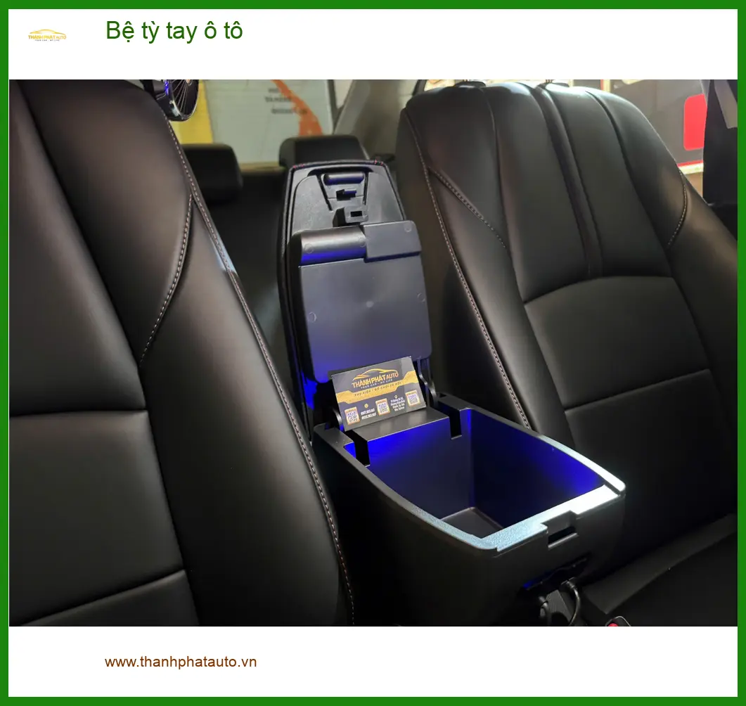 Anh Cường lắp Bệ tỳ tay ô tô Hyundai Accent ở Bình Thạnh để đỡ mỏi tay khi lái ảnh thực tế 3