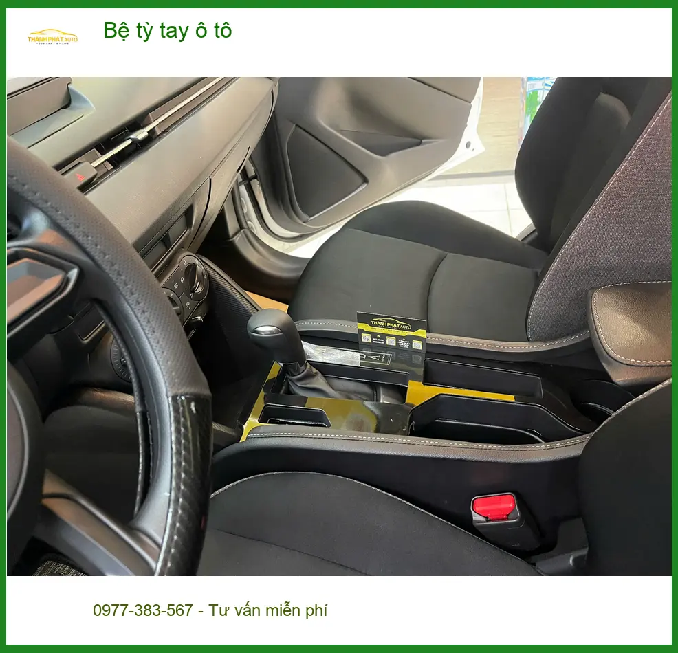 Chú Phước lắp bệ tỳ tay ô tô cho Mazda 3 tại Quận Thủ Đức giá tốt. ảnh thực tế 2