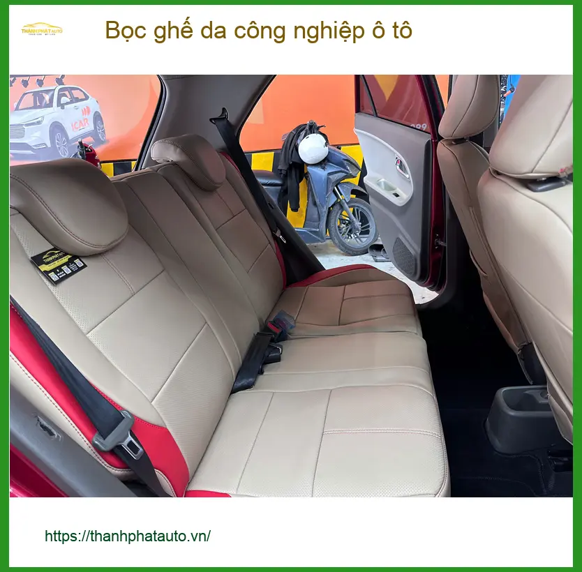 Chị Kim bọc ghế da công nghiệp ô tô cho Honda CRV tại Quận Thủ Đức ảnh thực tế 4