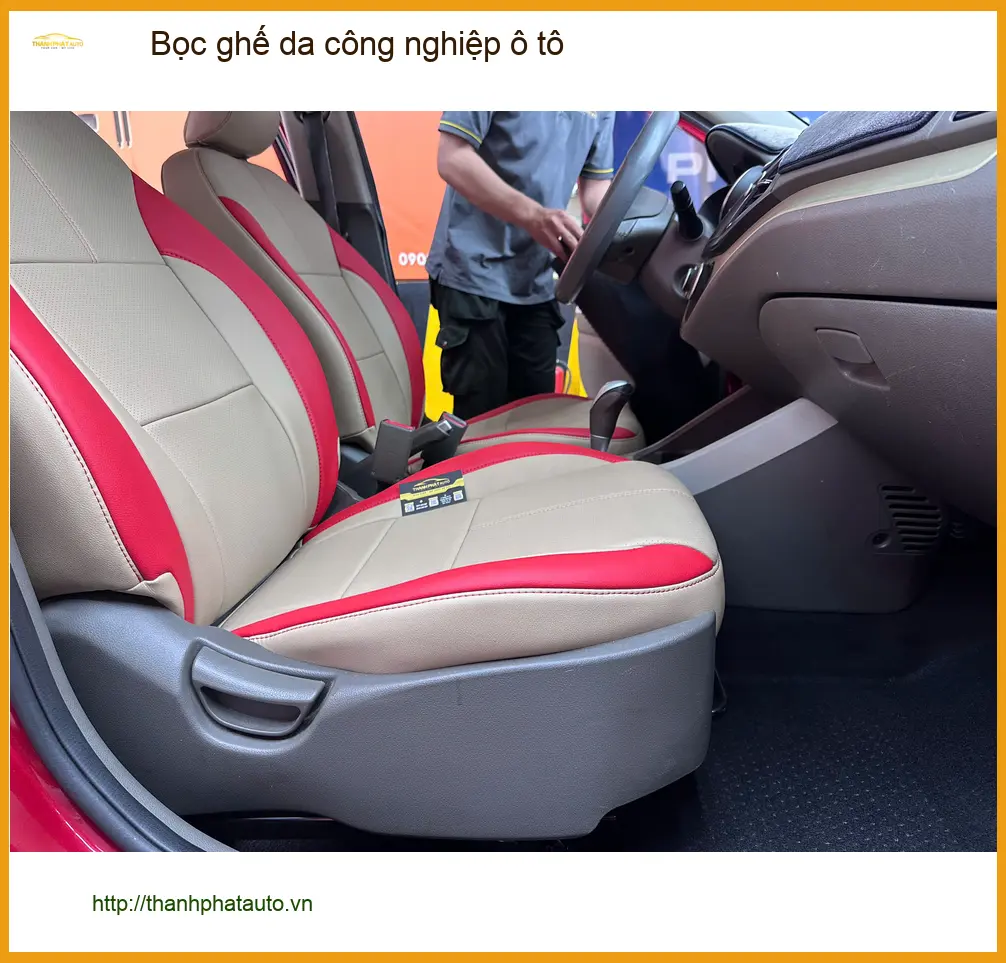 Anh Huy bọc ghế da công nghiệp ô tô Chevrolet Cruze tại Hóc Môn để nội thất xe bền đẹp hơn ảnh thực tế 3