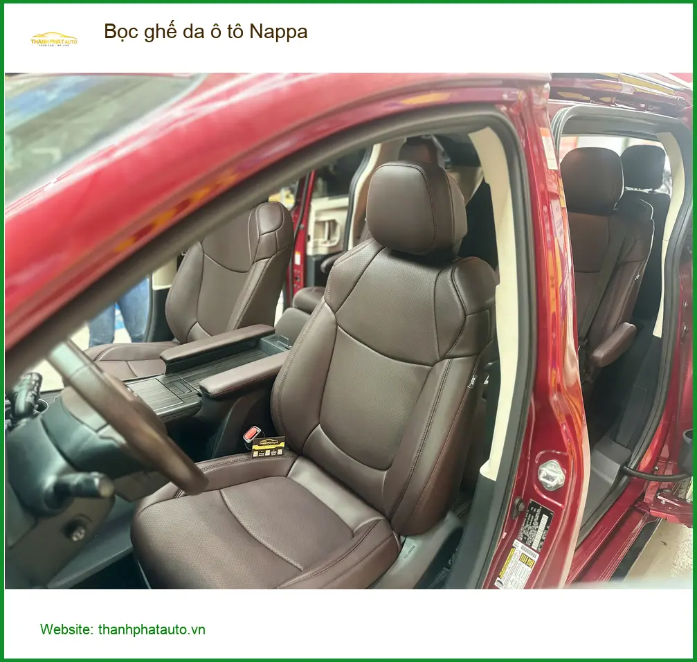 Anh Bách bọc ghế da Nappa cho VinFast VF5 tại Quận 8 để nâng cấp nội thất ảnh thực tế 4