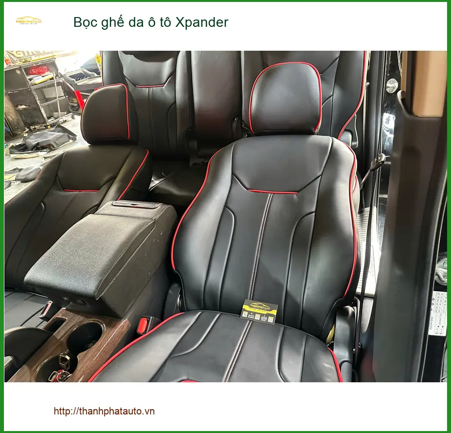 Chị Minh Thư bọc ghế da ô tô Xpander Quận 6 để nội thất xe luôn sạch đẹp