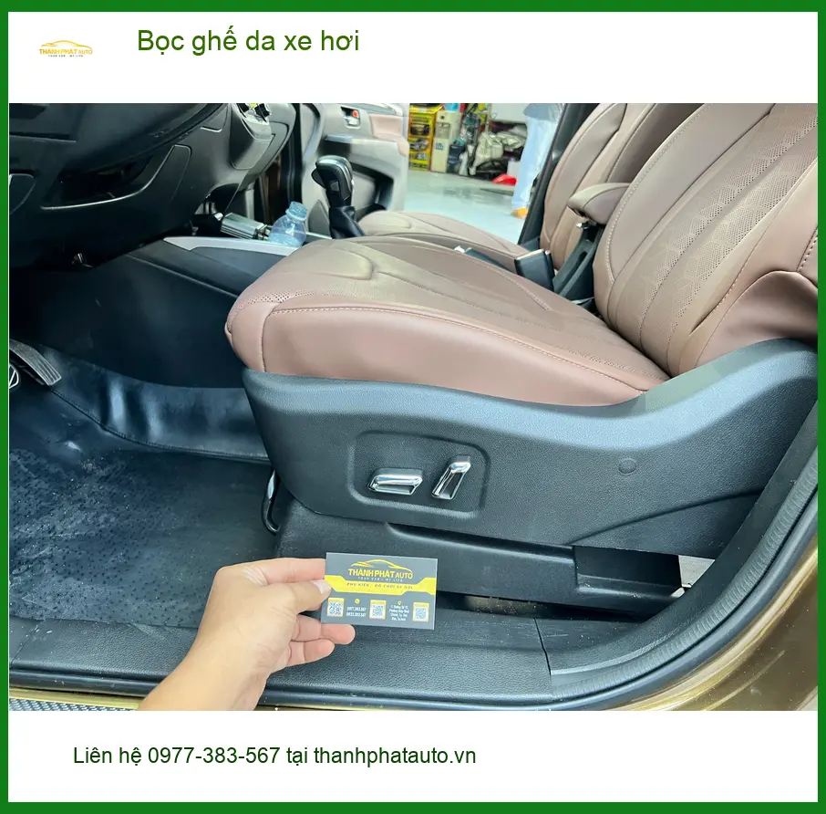 Chú Quang bọc ghế da xe hơi Suzuki Swift tại Quận 5 để nội thất sang trọng và bền bỉ hơn ảnh thực tế 4