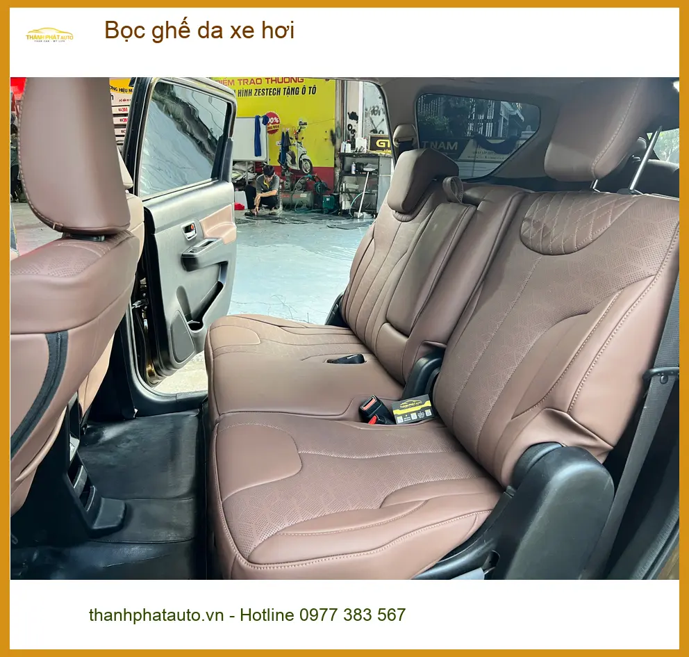 Anh Minh bọc ghế da xe hơi Toyota Fortuner ở Quận 12 cho nội thất thêm sang ảnh thực tế 4