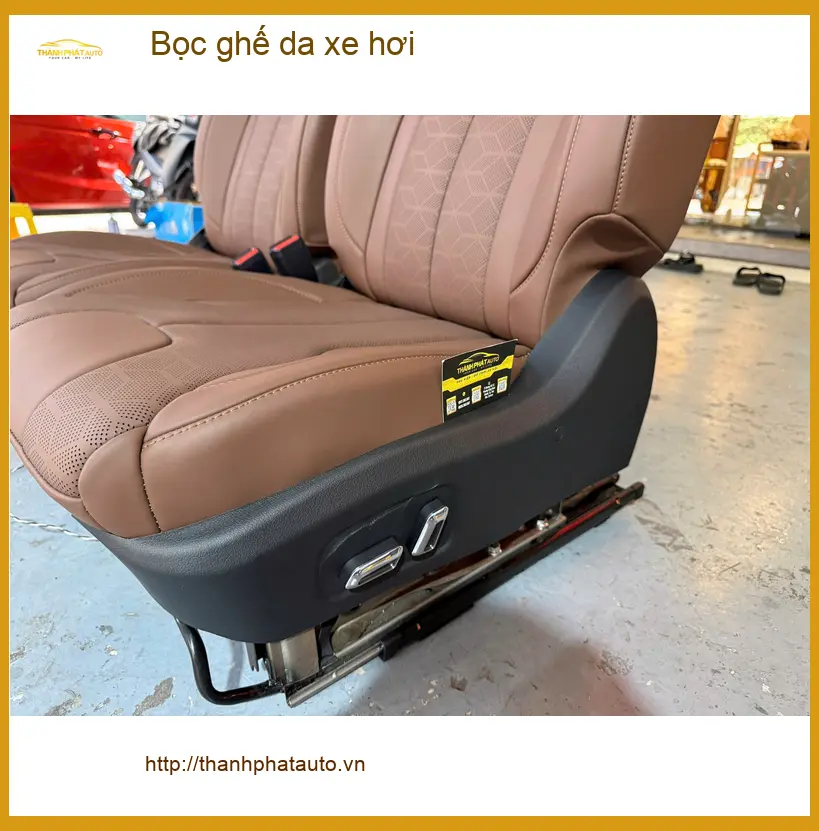 Chị Thanh bọc ghế da Hyundai Accent tại Quận 2: Nâng tầm không gian xe ảnh thực tế 2