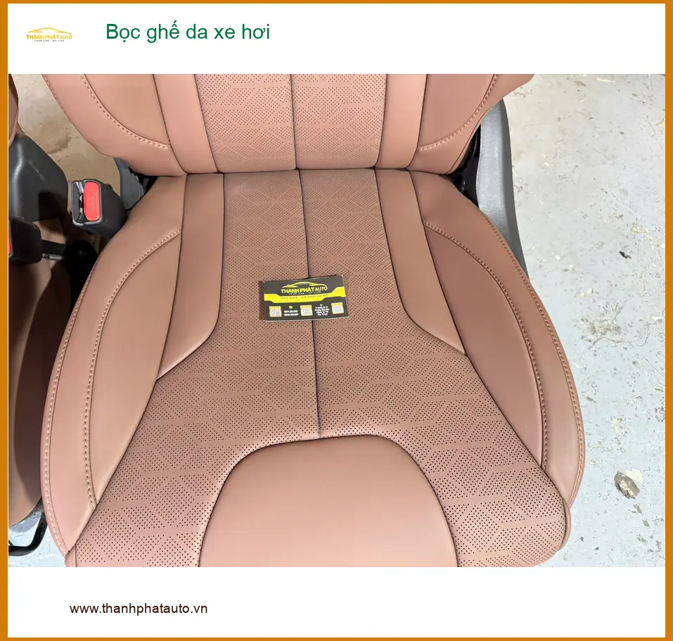 Chị Thanh bọc ghế da Hyundai Accent tại Quận 2: Nâng tầm không gian xe ảnh thực tế 4