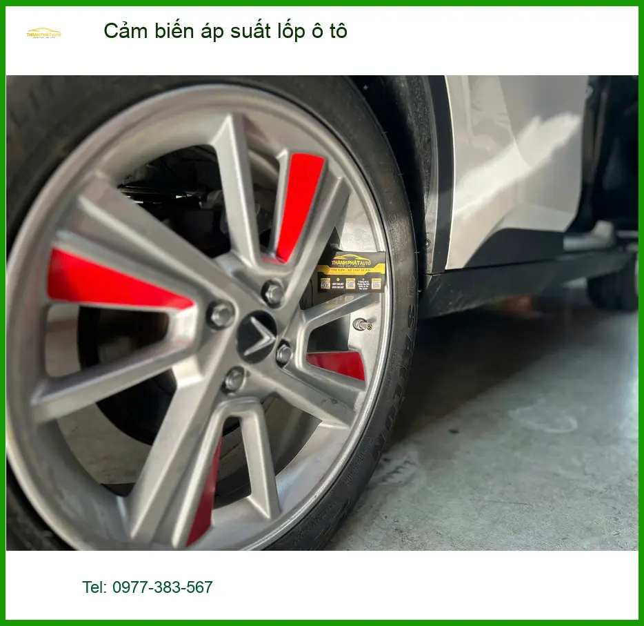Anh Lâm lắp cảm biến áp suất lốp ô tô cho Kia Seltos tại Hóc Môn đảm bảo an toàn. ảnh thực tế 2