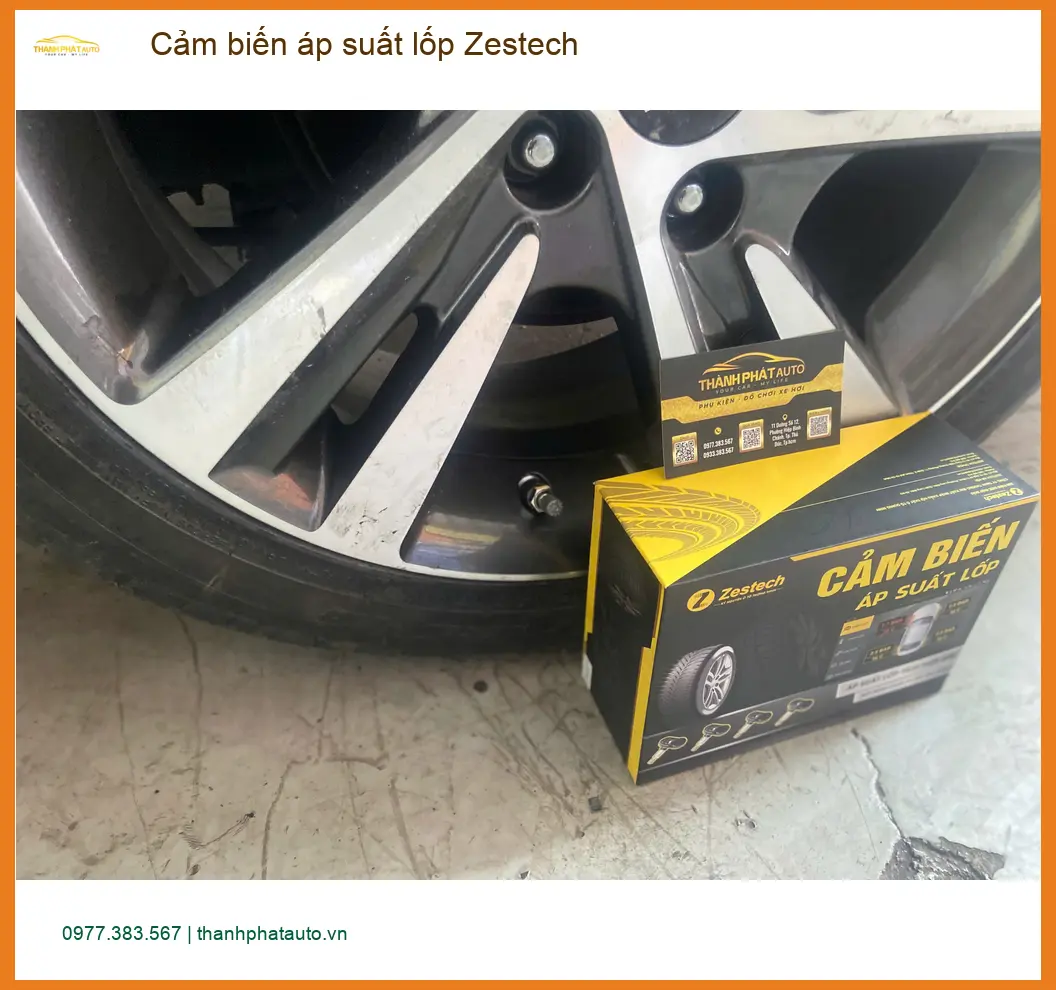 Anh Quang lắp cảm biến áp suất lốp Zestech cho Mitsubishi Outlander Quận 6 ảnh thực tế 2