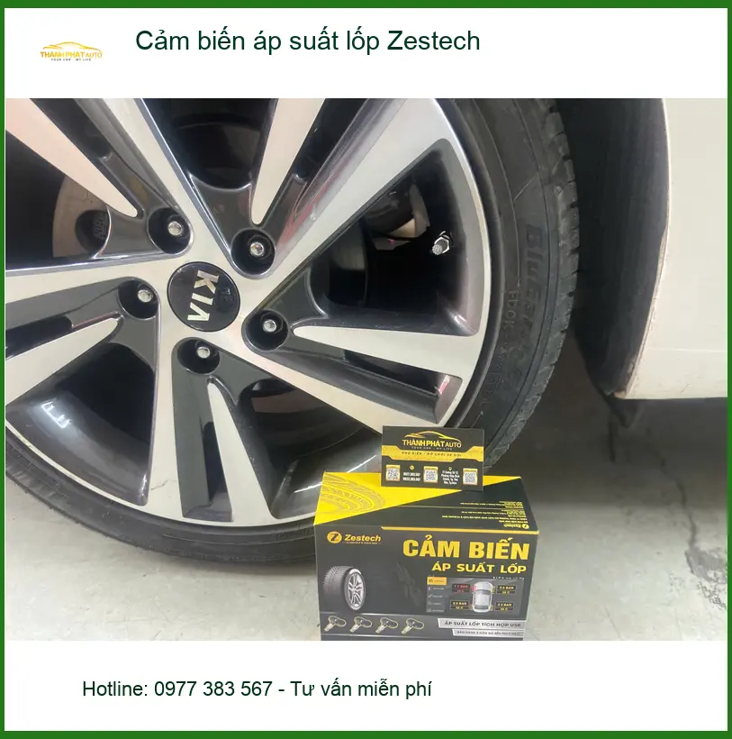 Chú Sơn lắp cảm biến áp suất lốp Zestech tại Quận 9 giá tốt, lắp nhanh ảnh thực tế 4
