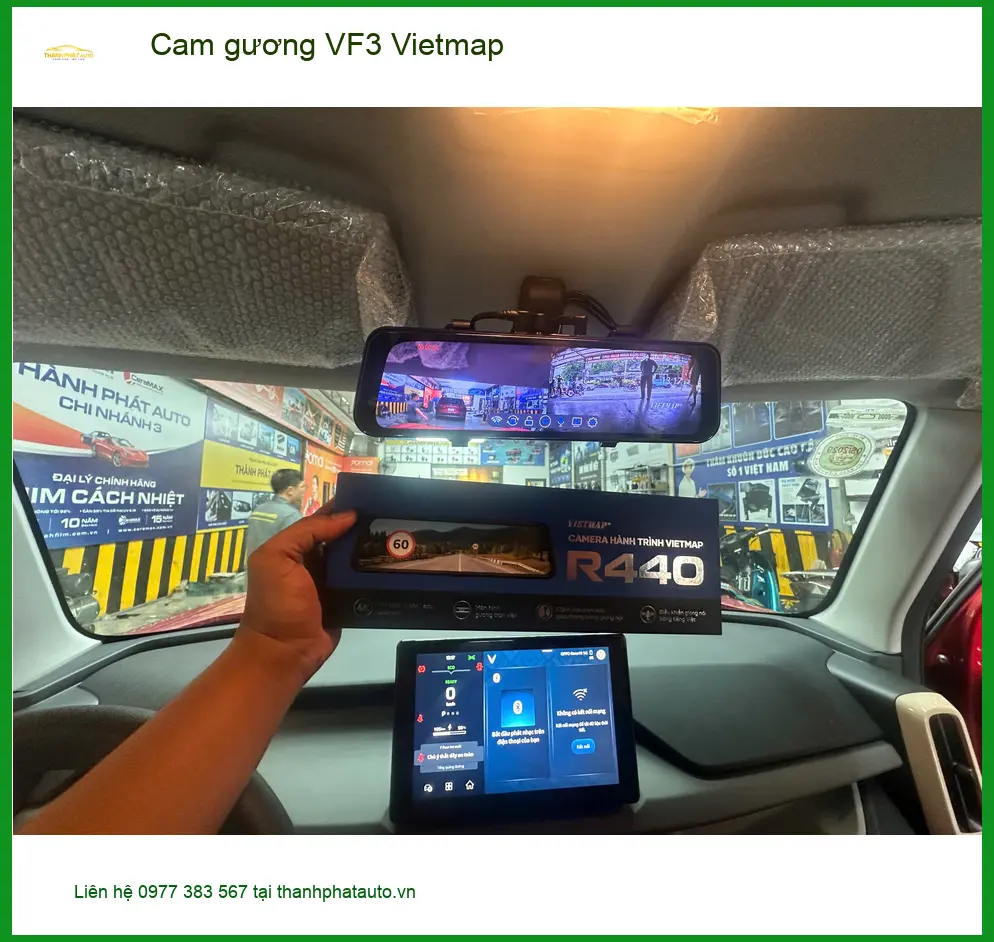 Anh Khôi lắp cam gương Vietmap cho VinFast VF3 tại Quận Thủ Đức vì hay đi đường đông