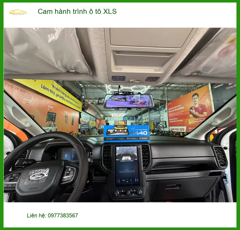 Anh Quang lắp cam hành trình ô tô XLS Toyota Cross tại Quận Thủ Đức
