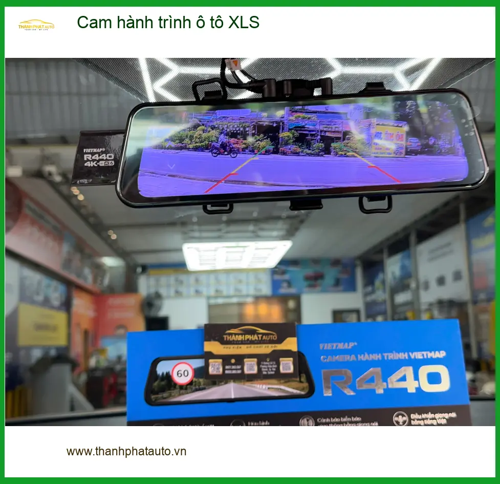 Anh Quang lắp cam hành trình ô tô XLS Toyota Cross tại Quận Thủ Đức ảnh thực tế 3