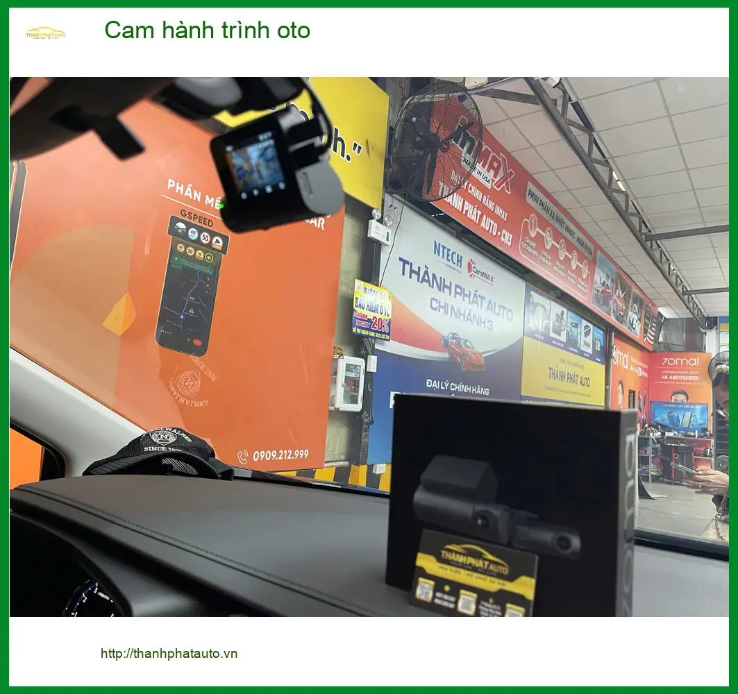 Anh Khang lắp cam hành trình oto cho Hyundai Santa Fe tại Quận 12