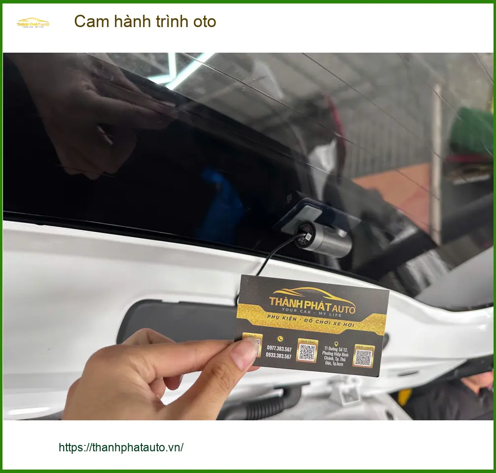 Chú Bách lắp cam hành trình ô tô cho Ford Everest tại Quận 2 ảnh thực tế 2