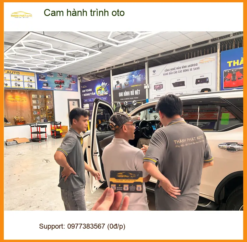 Anh Quang lắp cam hành trình oto cho Honda CRV tại Quận Bình Tân để ghi lại lộ trình