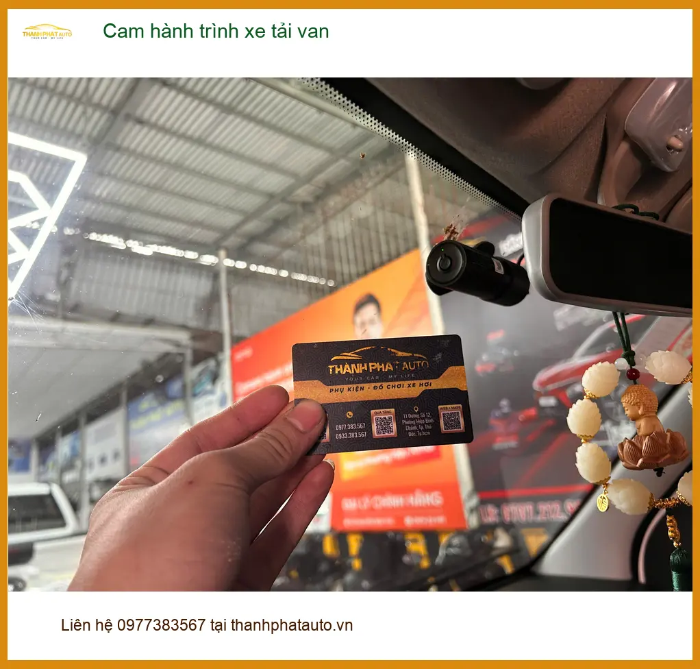 Anh Đức Bảo lắp cam hành trình xe tải van uy tín tại Quận 2