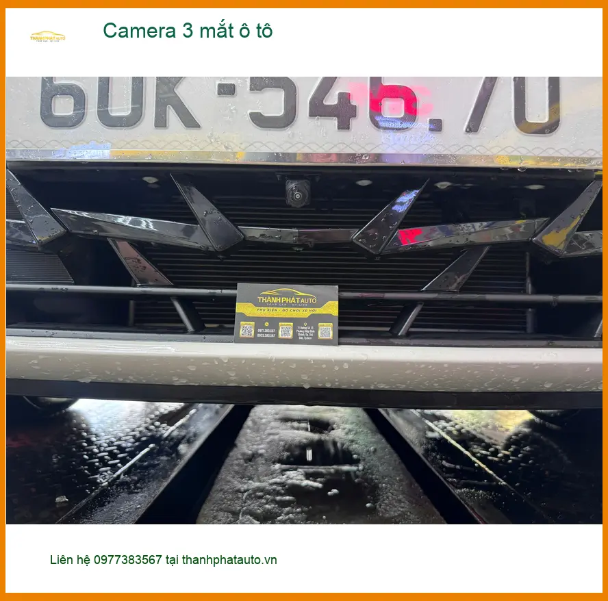 Anh Tùng lắp camera 3 mắt ô tô cho Hyundai Santa Fe tại Hóc Môn để tăng cường an toàn khi di chuyển ảnh thực tế 3