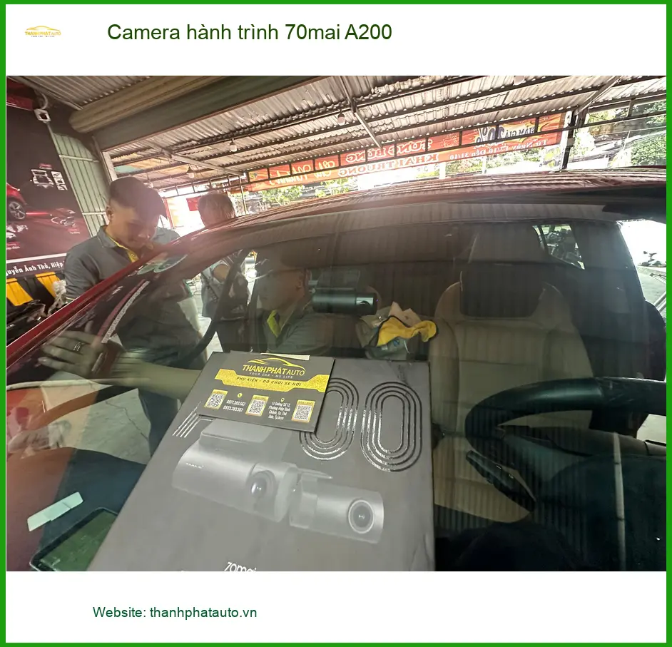 Chị Thảo lắp Camera hành trình 70mai A200 Toyota Camry tại Quận 6 ảnh thực tế 4