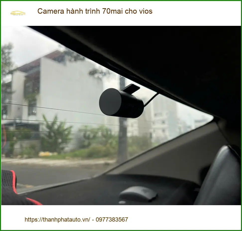 Chú Long lắp Camera hành trình 70mai cho Vios ở Gò Vấp để an toàn hơn