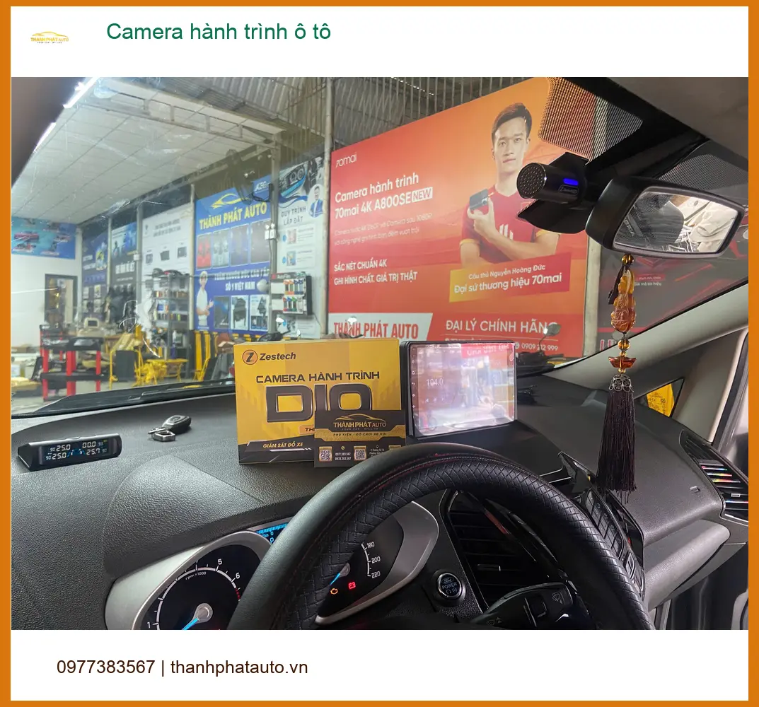 Anh Tấn lắp camera hành trình ô tô chính hãng tại Quận 7 cho Hyundai Accent ảnh thực tế 2