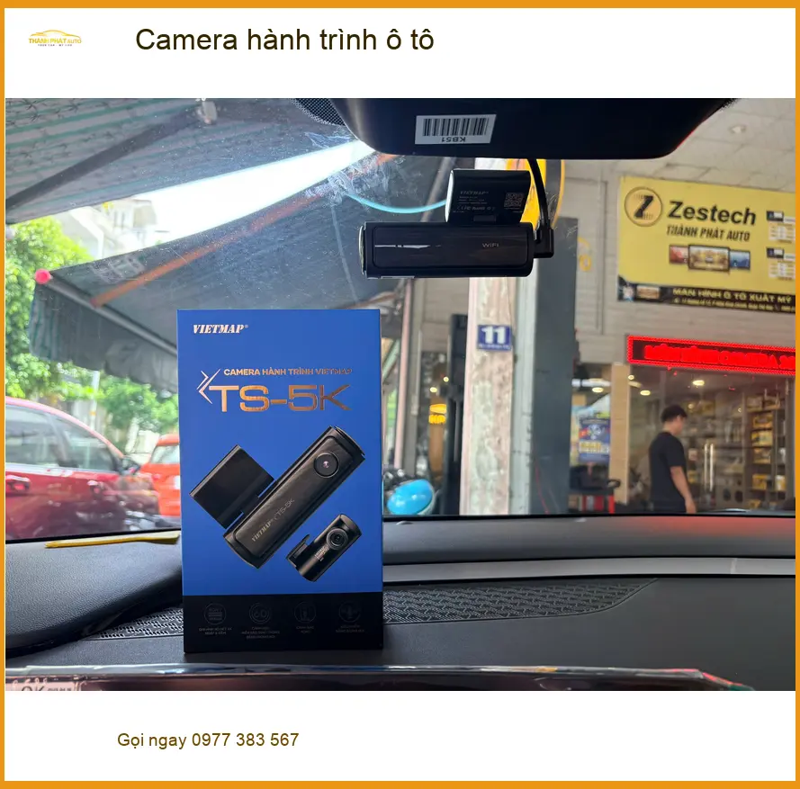 Chị Thảo lắp Camera hành trình ô tô cho Hyundai Accent tại Quận Gò Vấp để ghi lại mọi khoảnh khắc ảnh thực tế 2