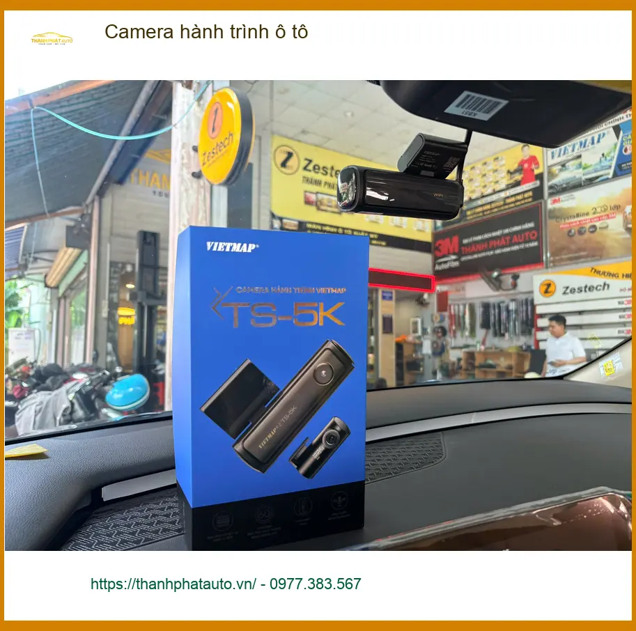 Anh Vĩnh lắp Camera hành trình ô tô cho xe tại Hóc Môn an toàn ảnh thực tế 3